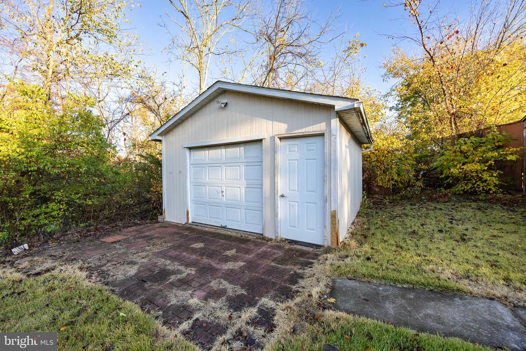 112 MONOCACY ROAD