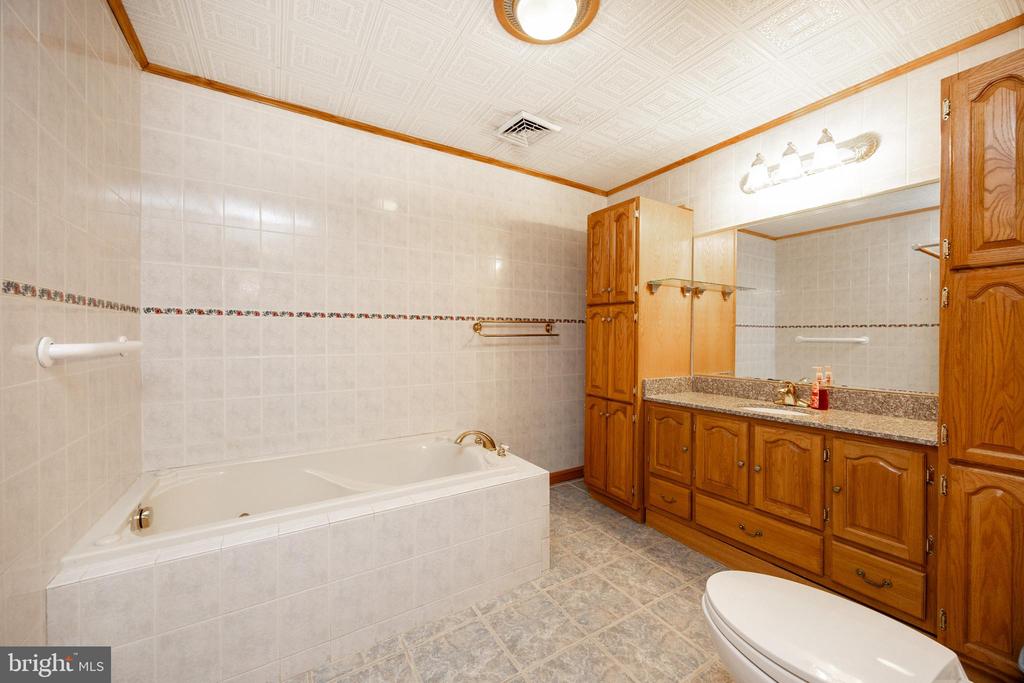 112 MONOCACY ROAD