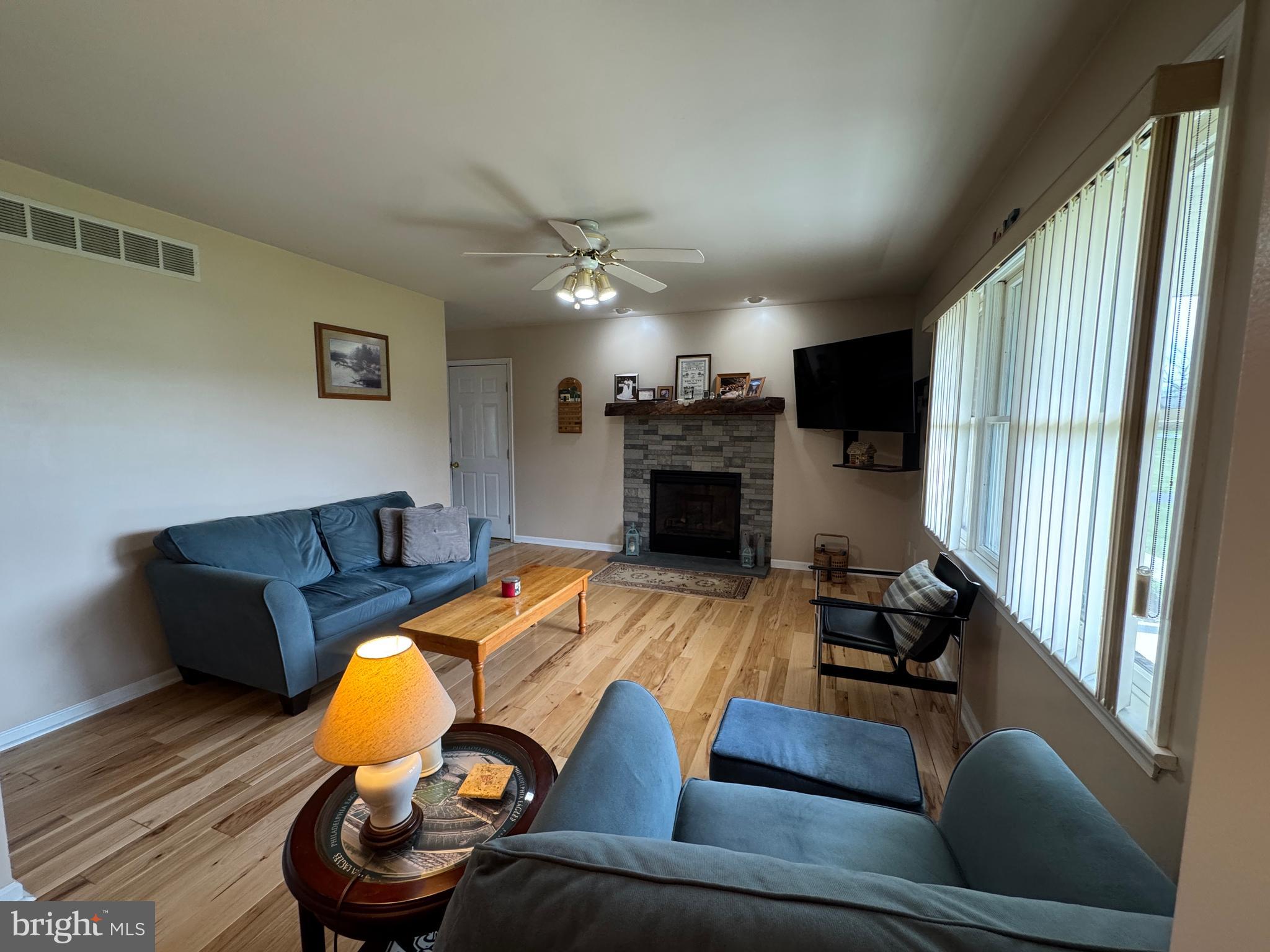 28 LOBACHSVILLE ROAD