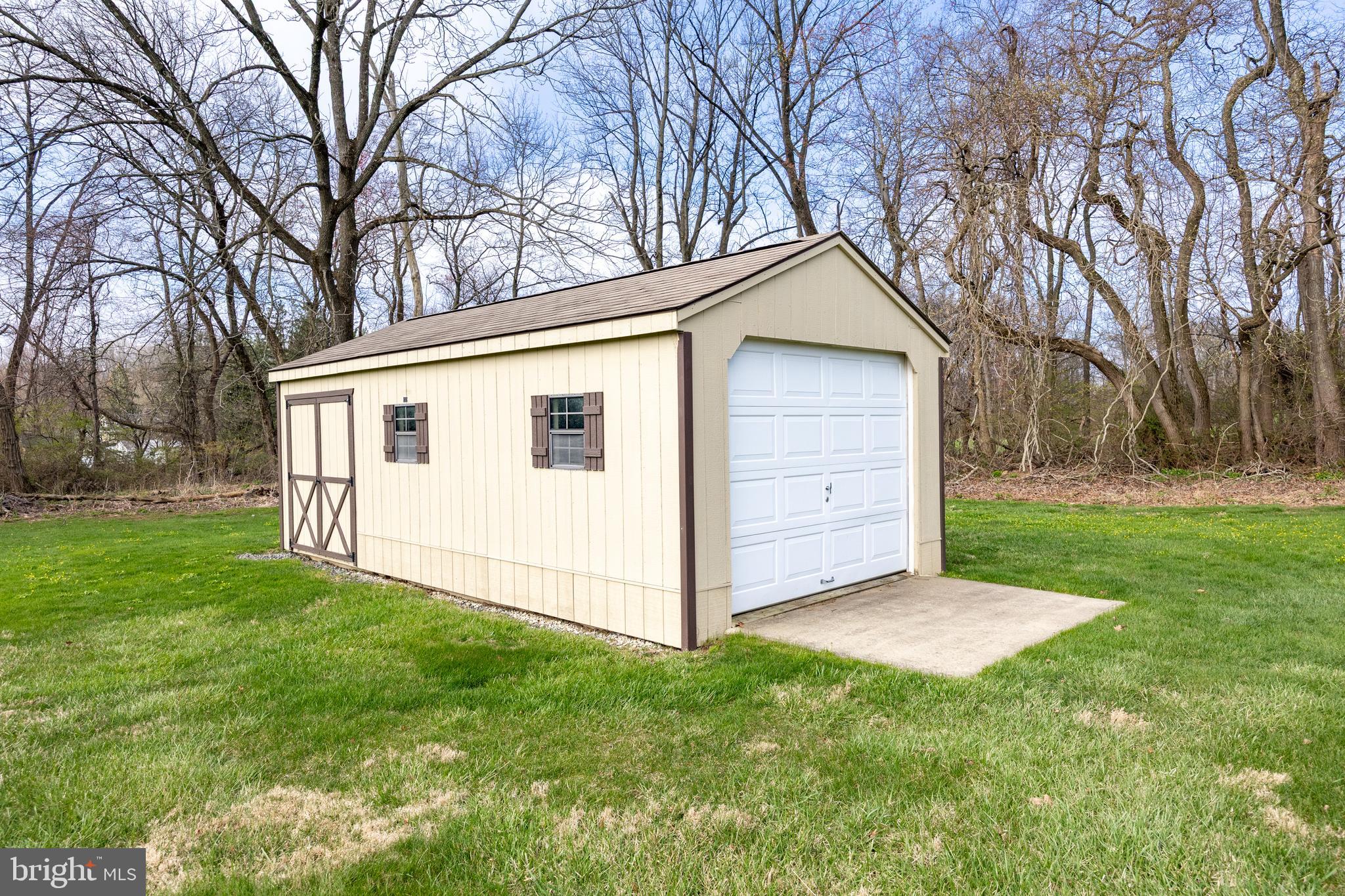 28 LOBACHSVILLE ROAD