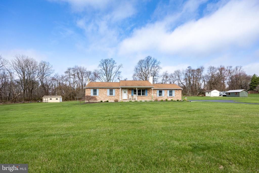28 LOBACHSVILLE ROAD
