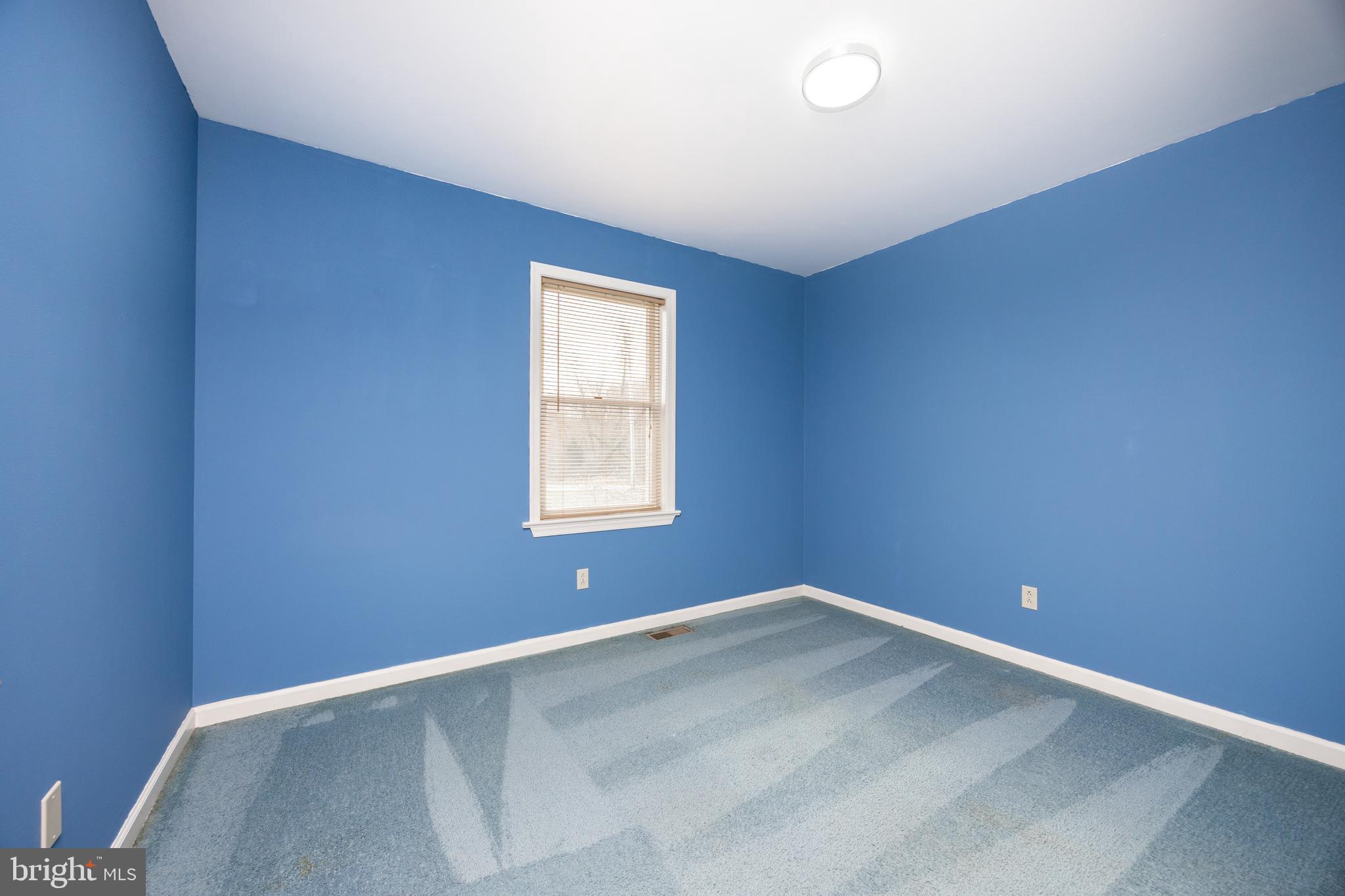 28 LOBACHSVILLE ROAD