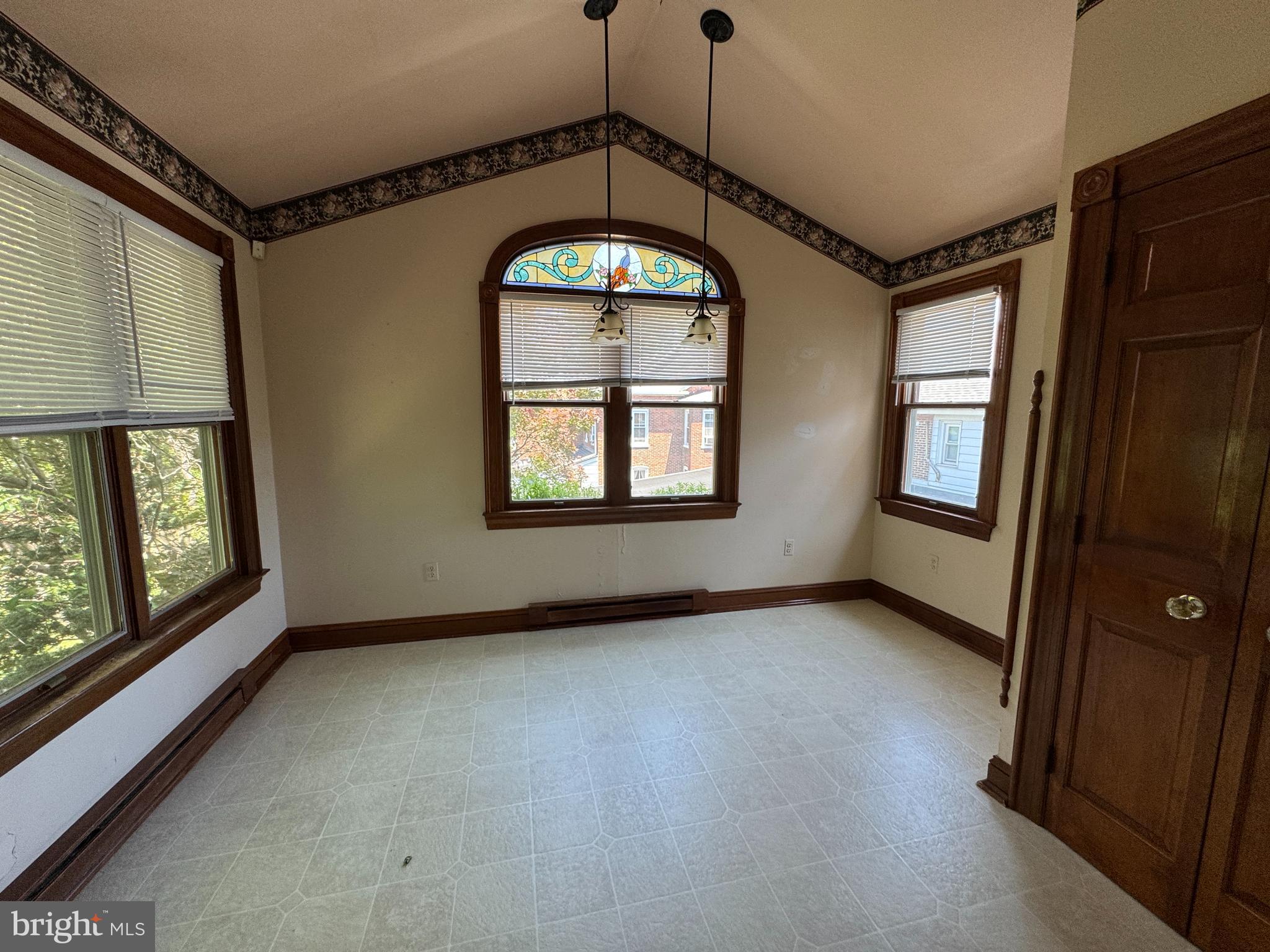 545 WALNUT STREET