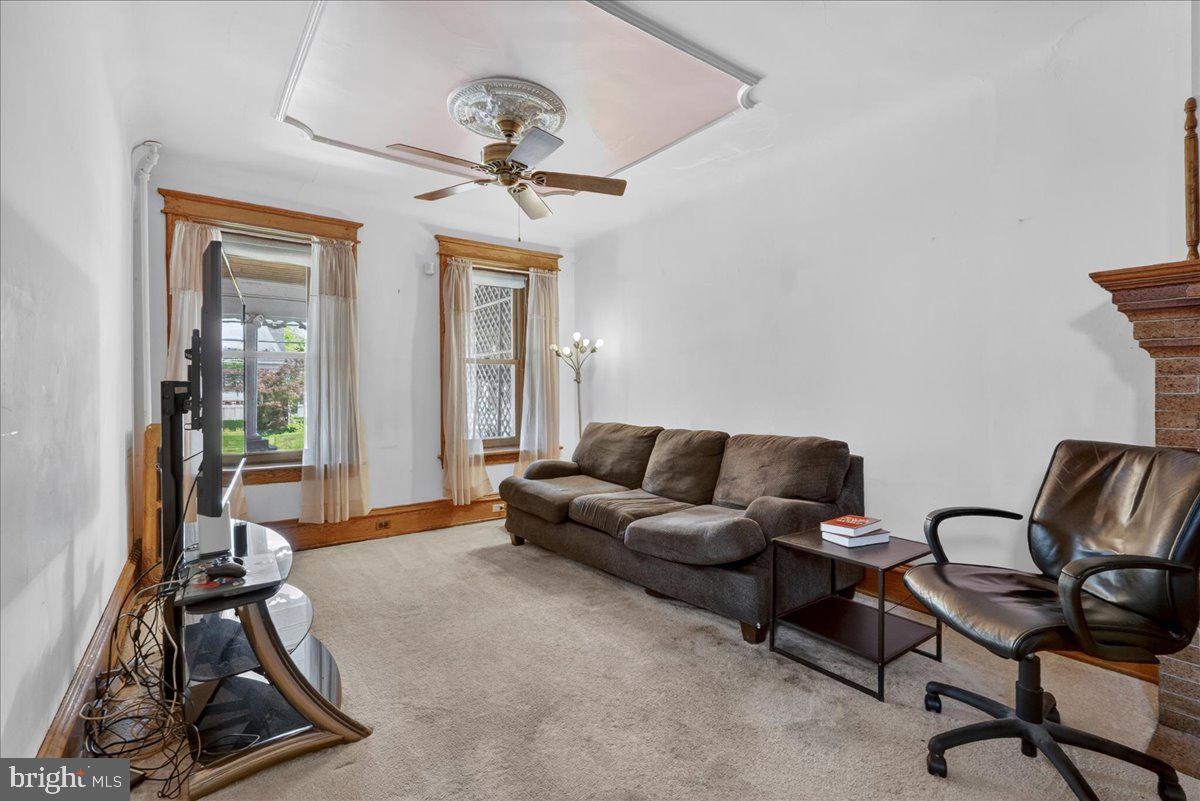 545 WALNUT STREET