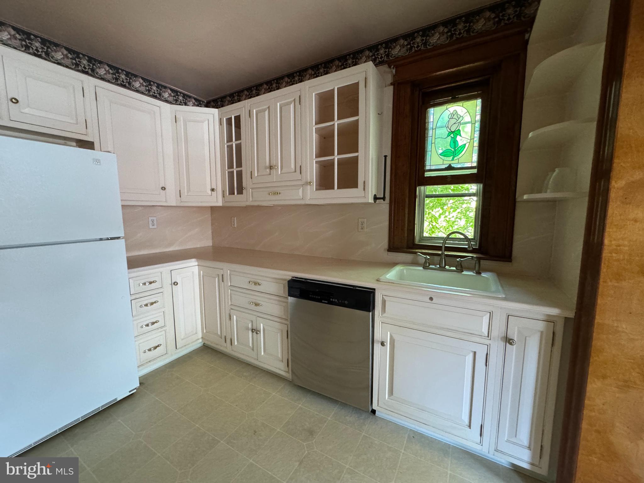 545 WALNUT STREET