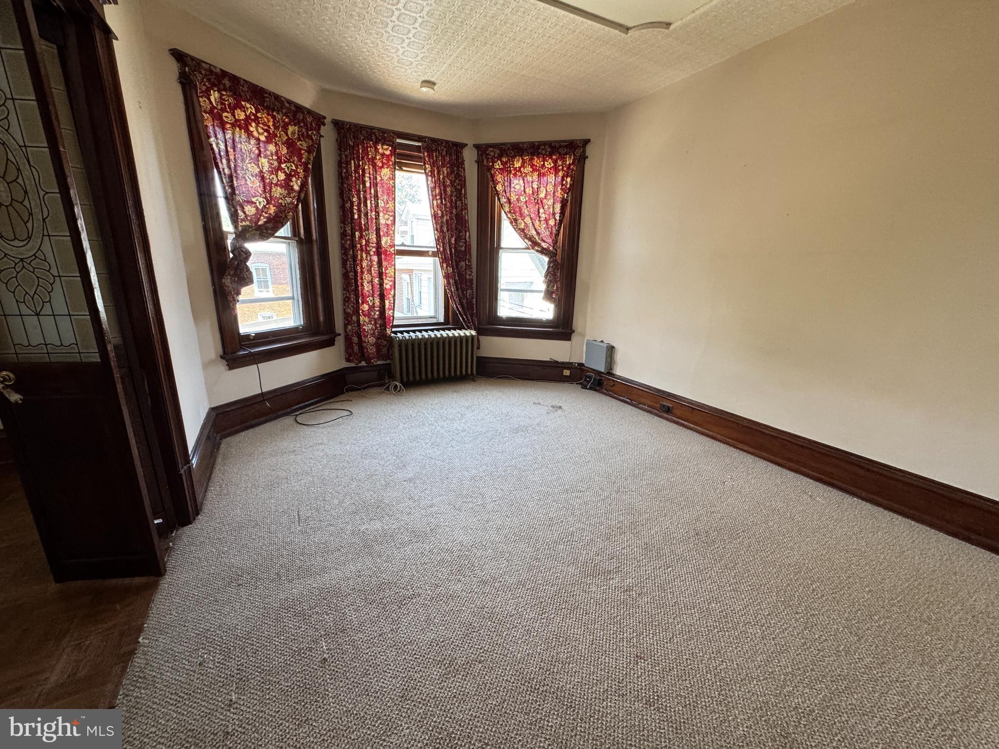 545 WALNUT STREET