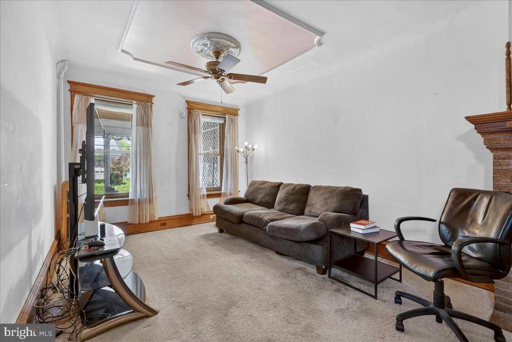 545 WALNUT STREET