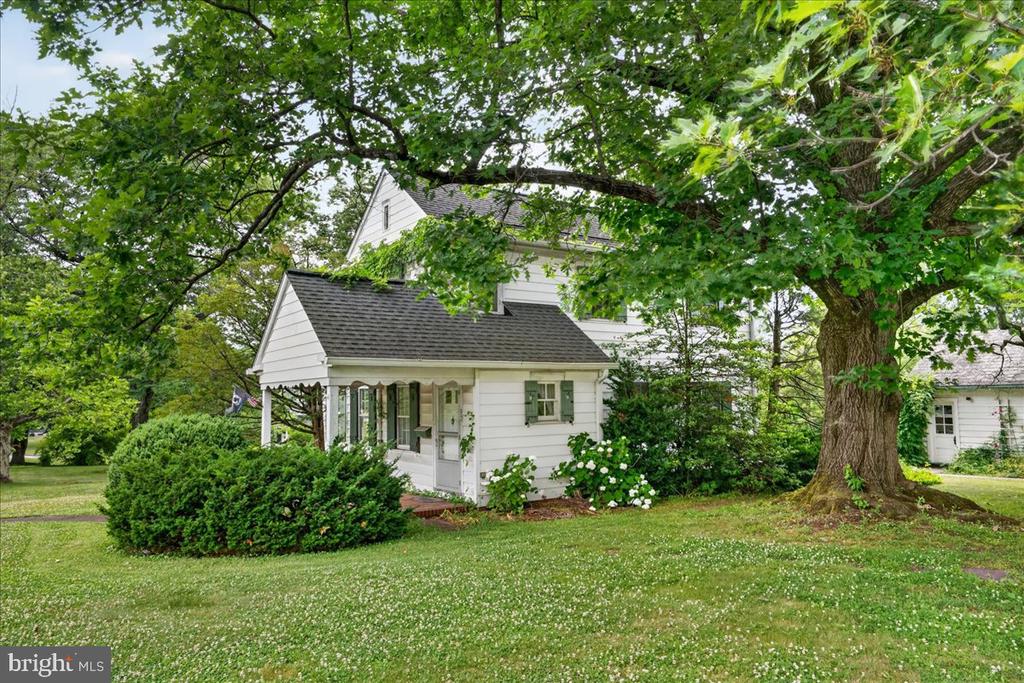 200 QUAKERTOWN AVENUE