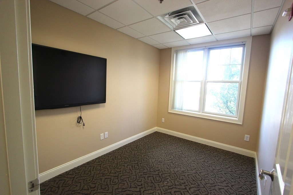 9 Summer St # 206