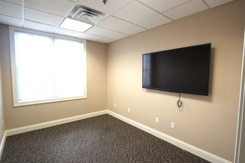 9 Summer St # 206