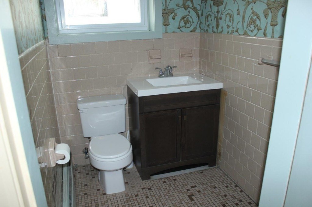 16 Cottage St # 3