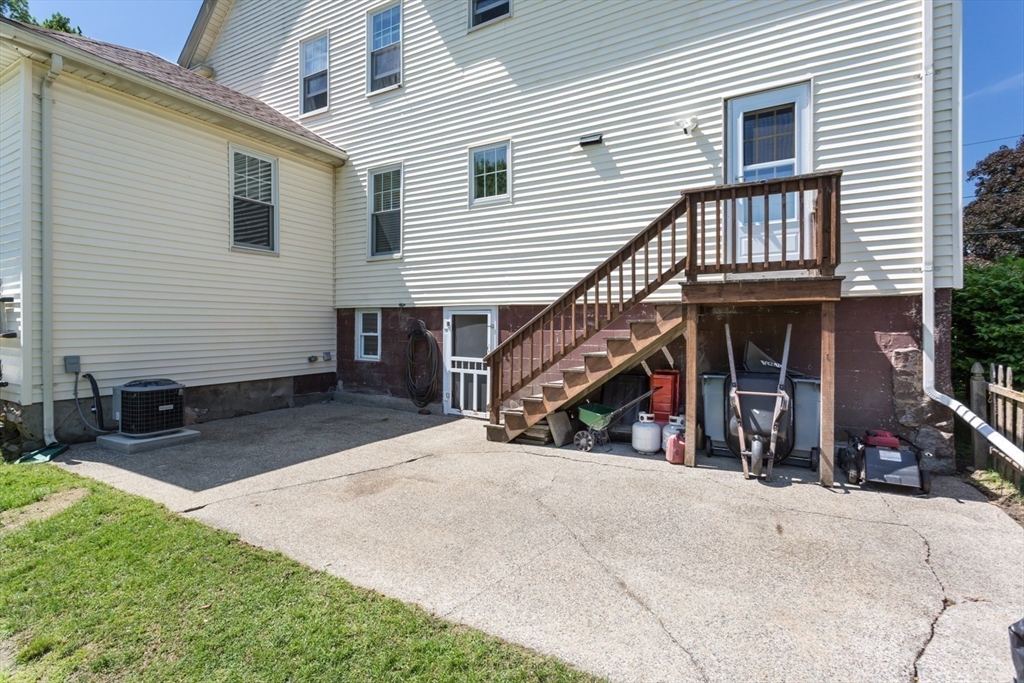 134 Peck St