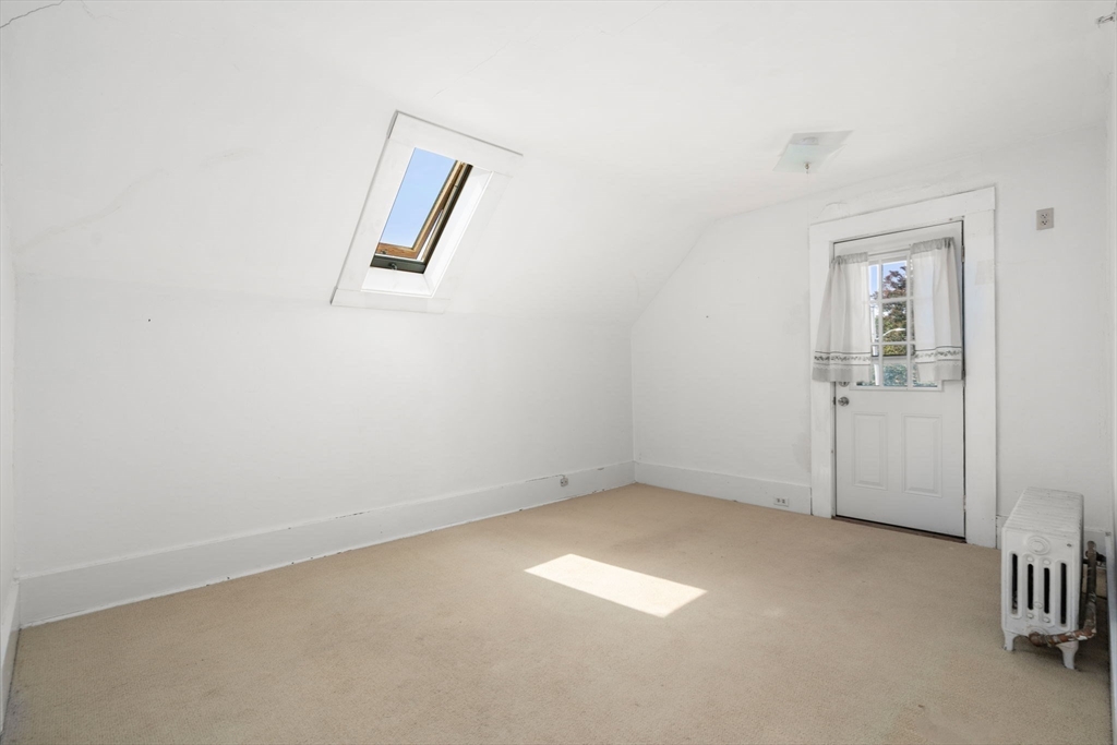 16 Lavender St