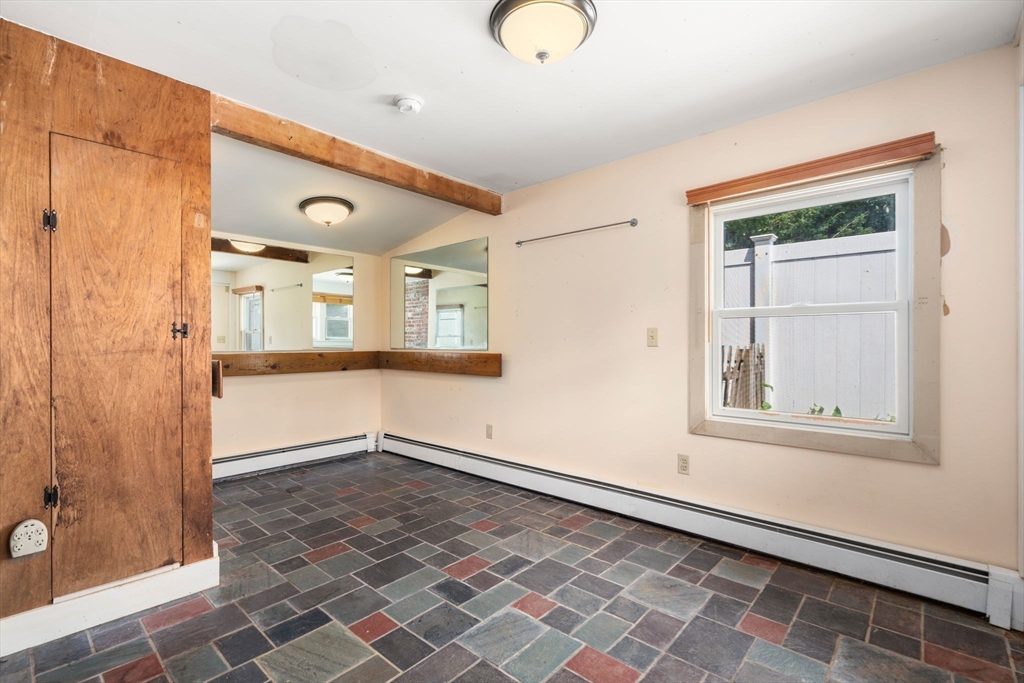 16 Lavender St