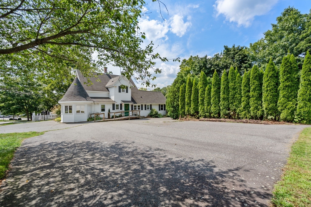 16 Lavender St
