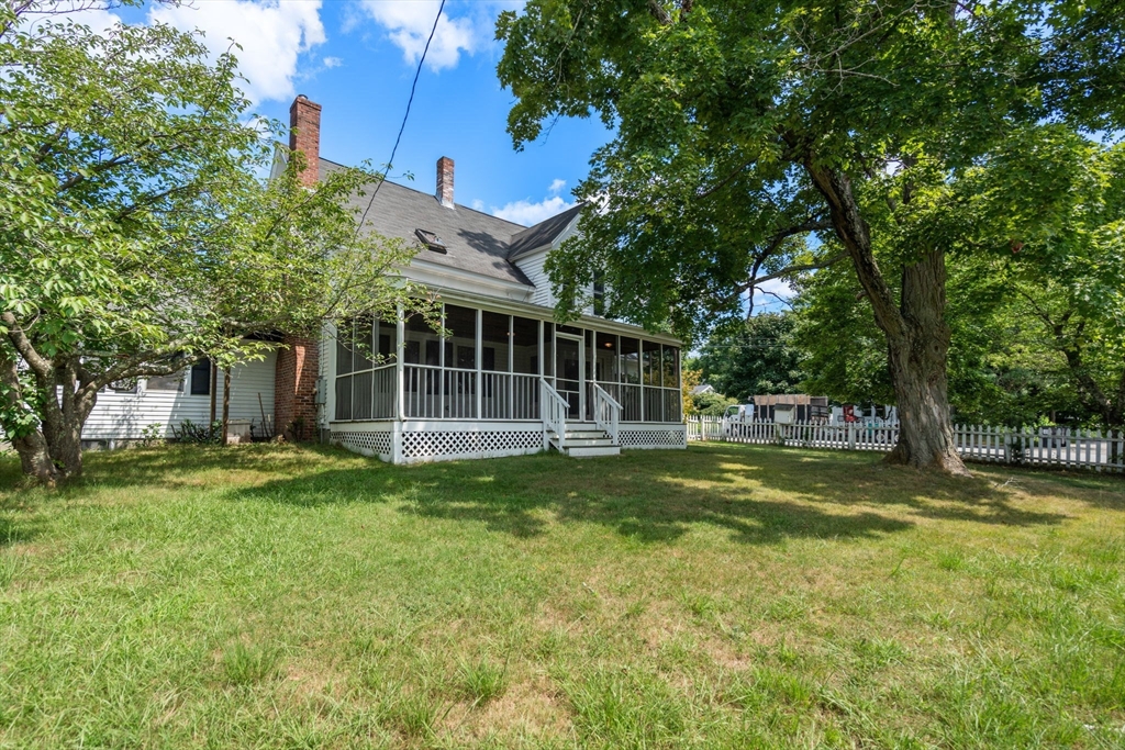 16 Lavender St