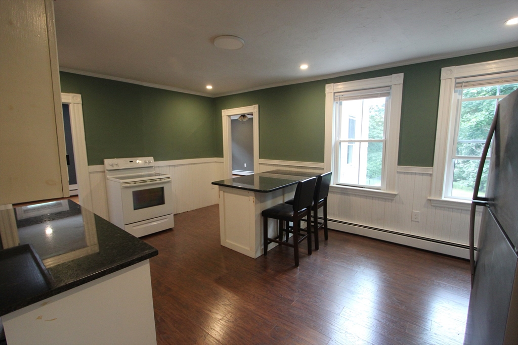 20 Moore Ave # 20