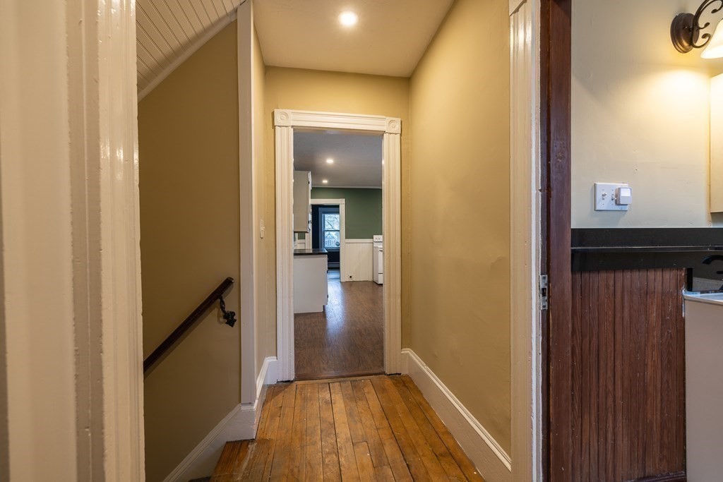 20 Moore Ave # 20