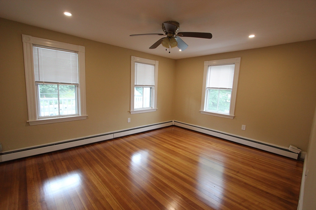 20 Moore Ave # 20