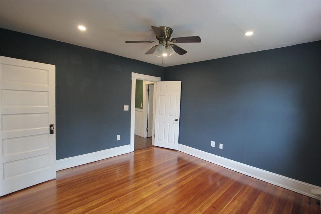 20 Moore Ave # 20