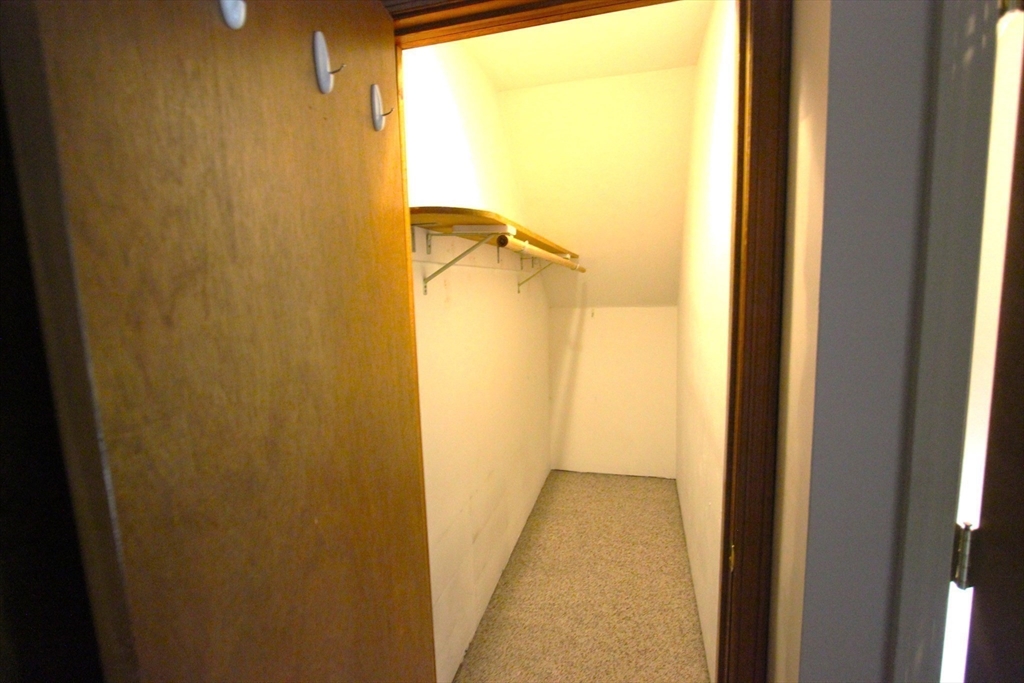 43 Oak St # 3