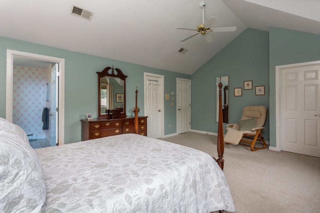 10 Birchtree Cir # 10