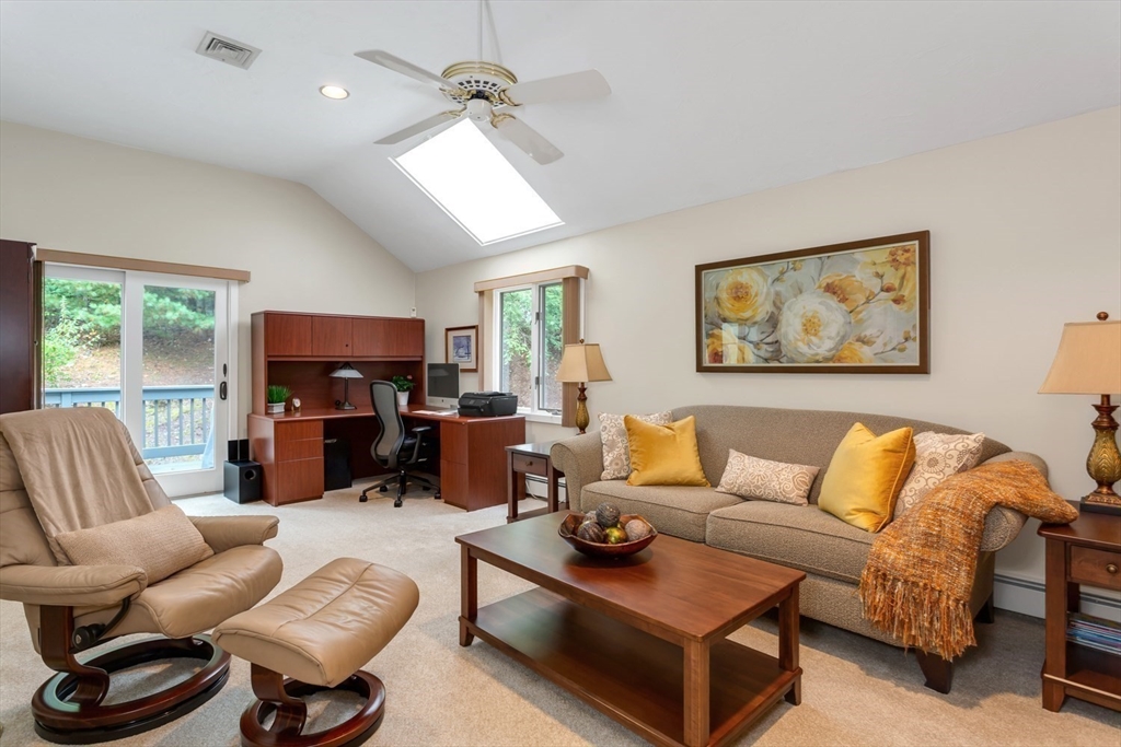 10 Birchtree Cir # 10