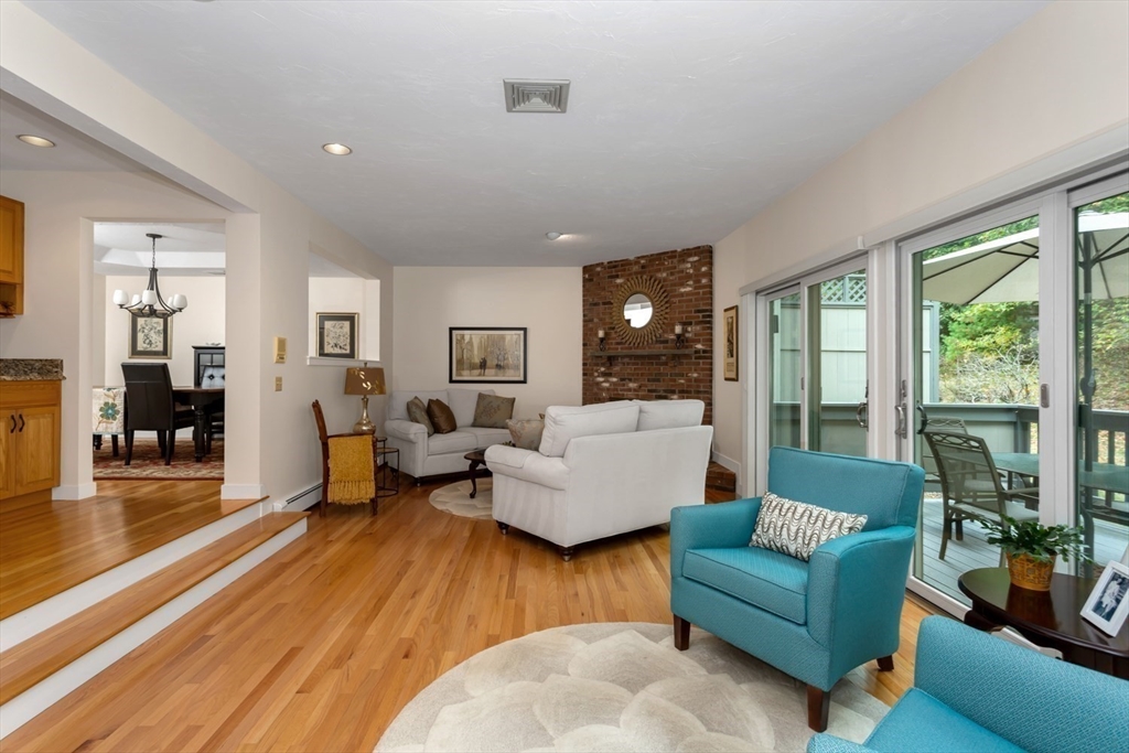10 Birchtree Cir # 10