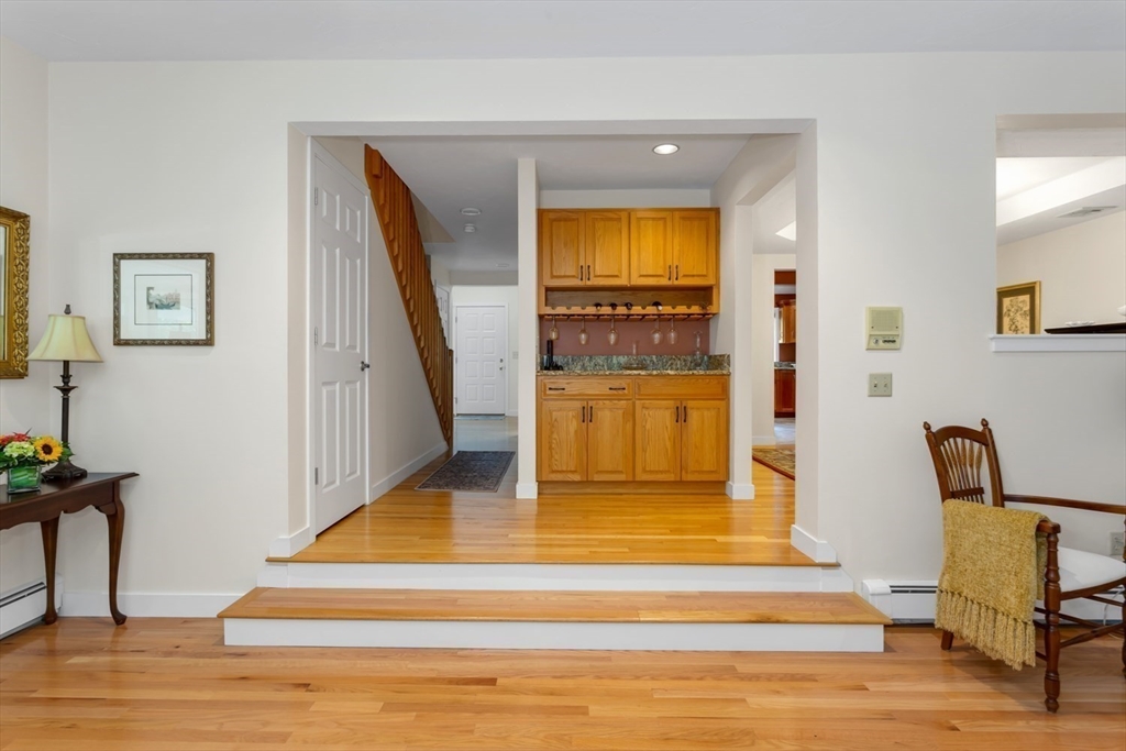 10 Birchtree Cir # 10