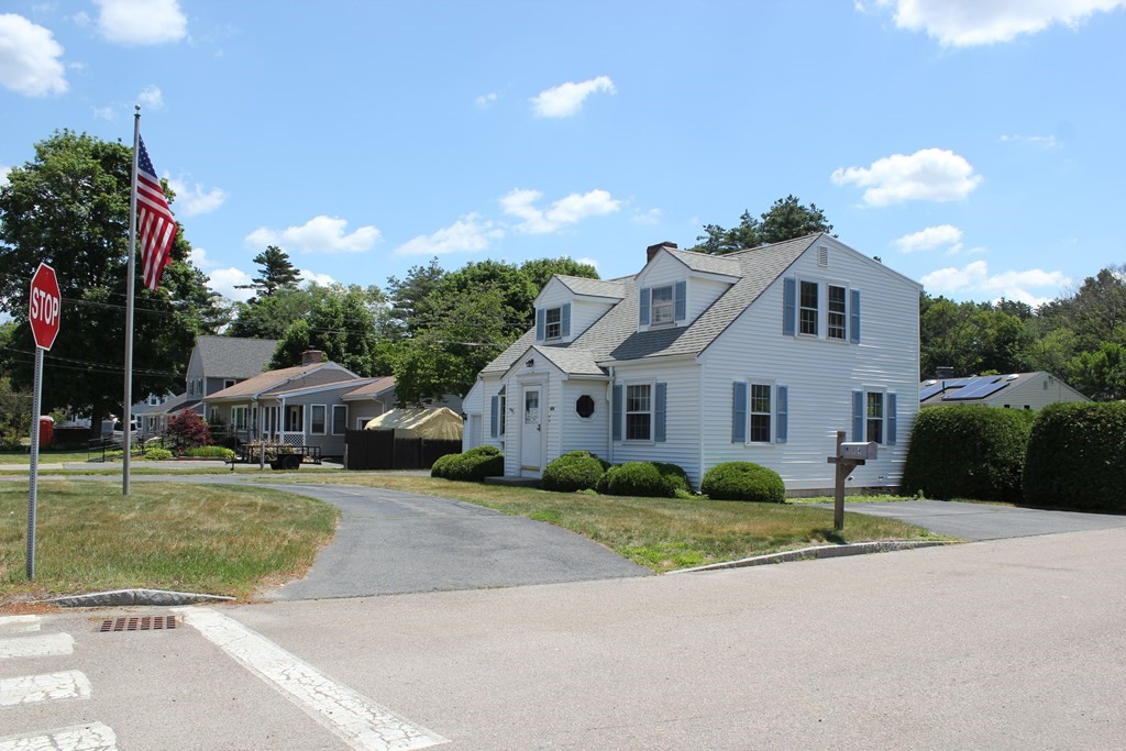 684 Main St # 2