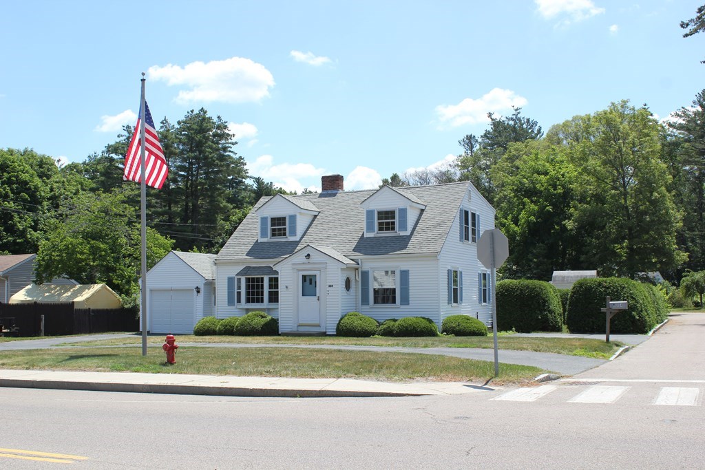 684 Main St # 2