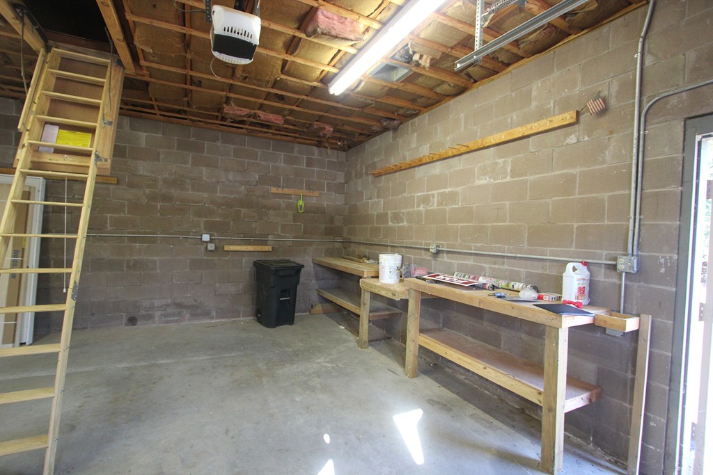 326 Union St Unit: Garage