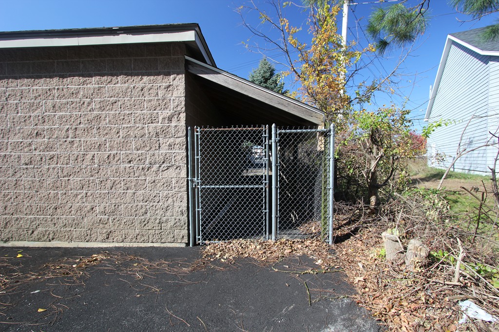 326 Union St Unit: Garage