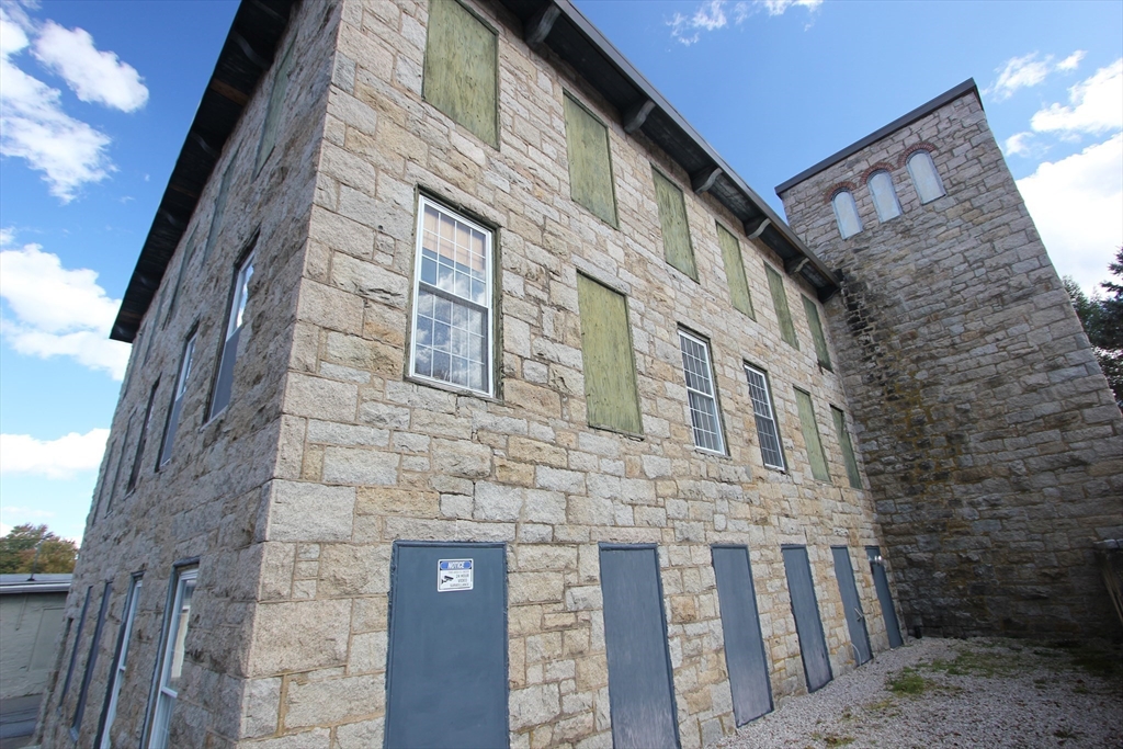 38 Maple St