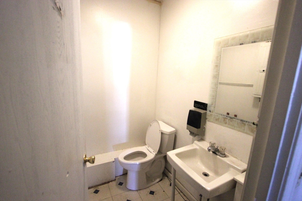 326 Union St # 3