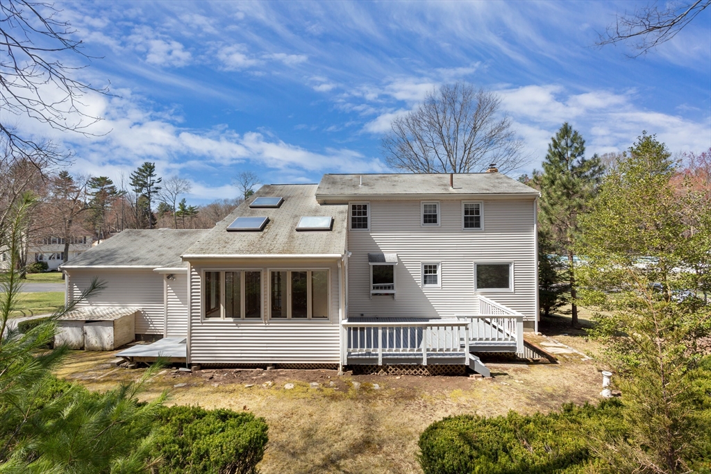 13 Mackintosh St