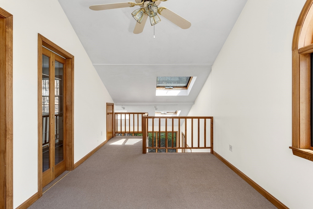 13 Mackintosh St
