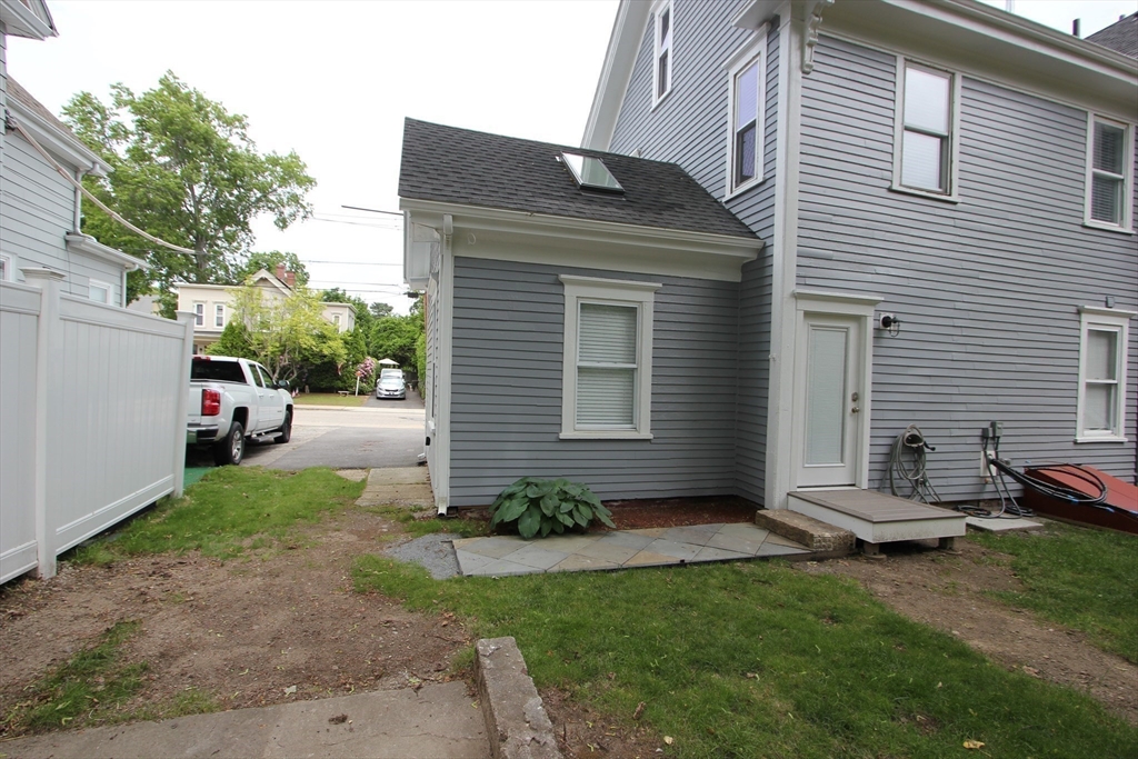119 County St # 2