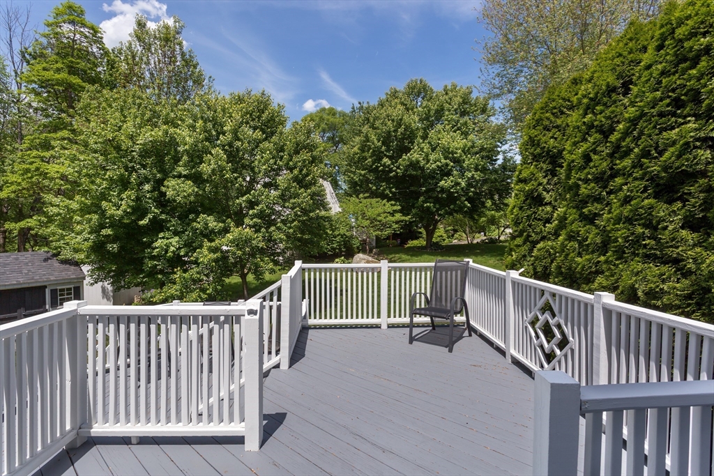194 Crossfield Rd