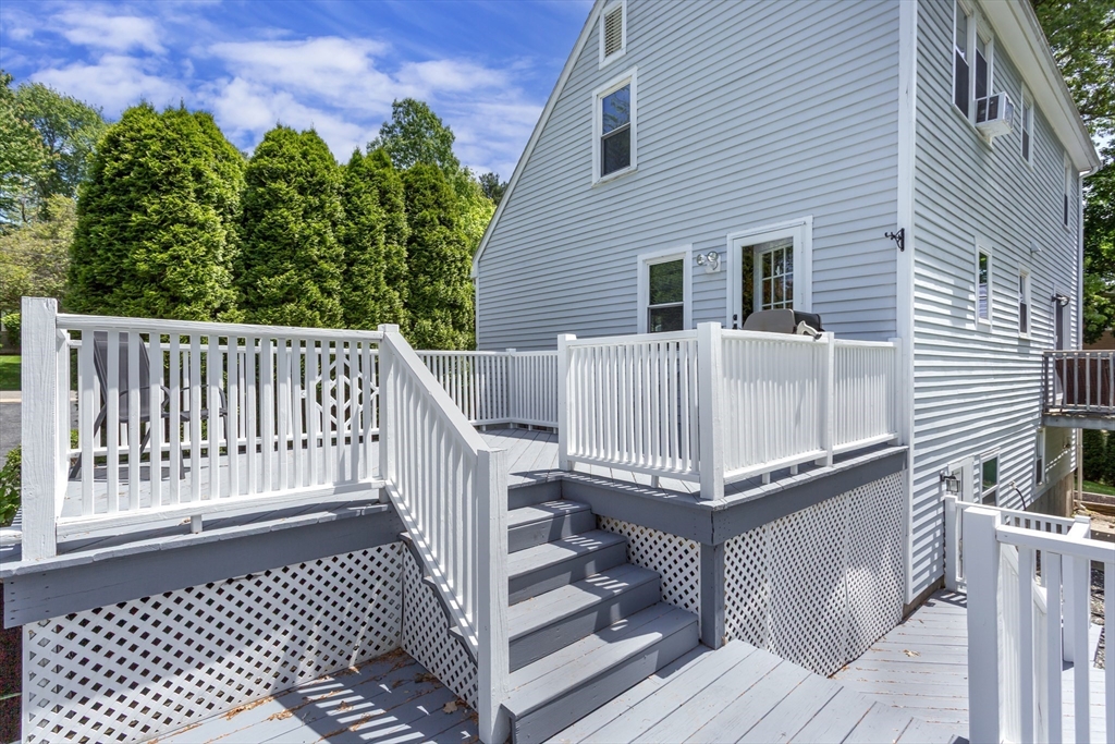 194 Crossfield Rd