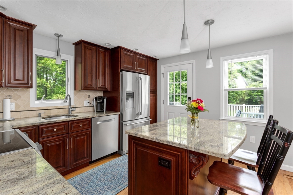 194 Crossfield Rd