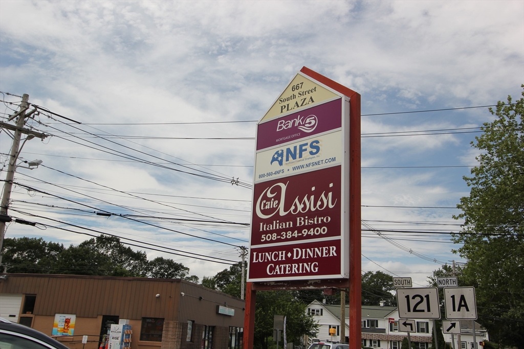 667 South St # 1
