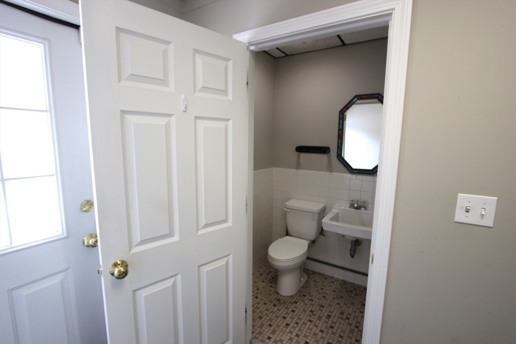 667 South St # 1