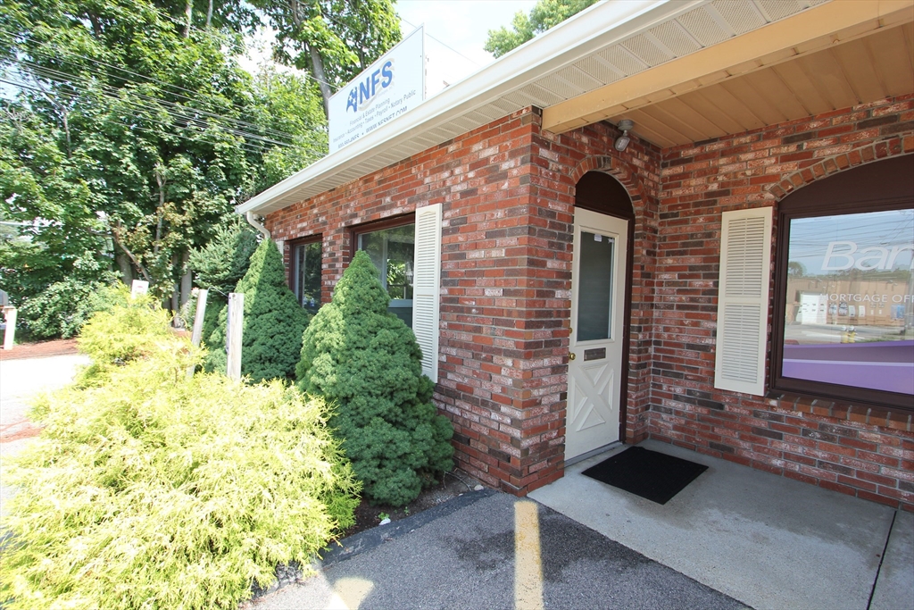 667 South St # 1