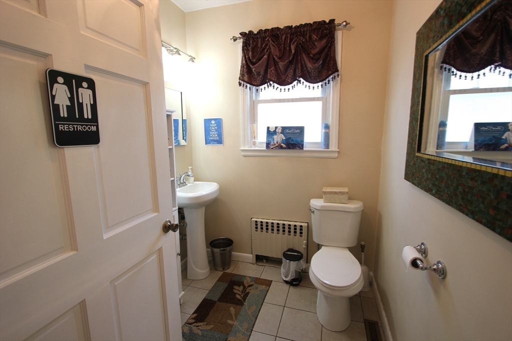 323 W Central St
