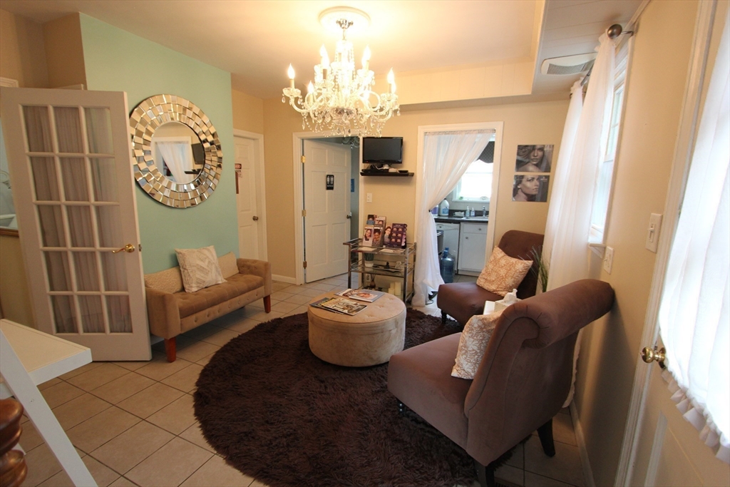323 W Central St