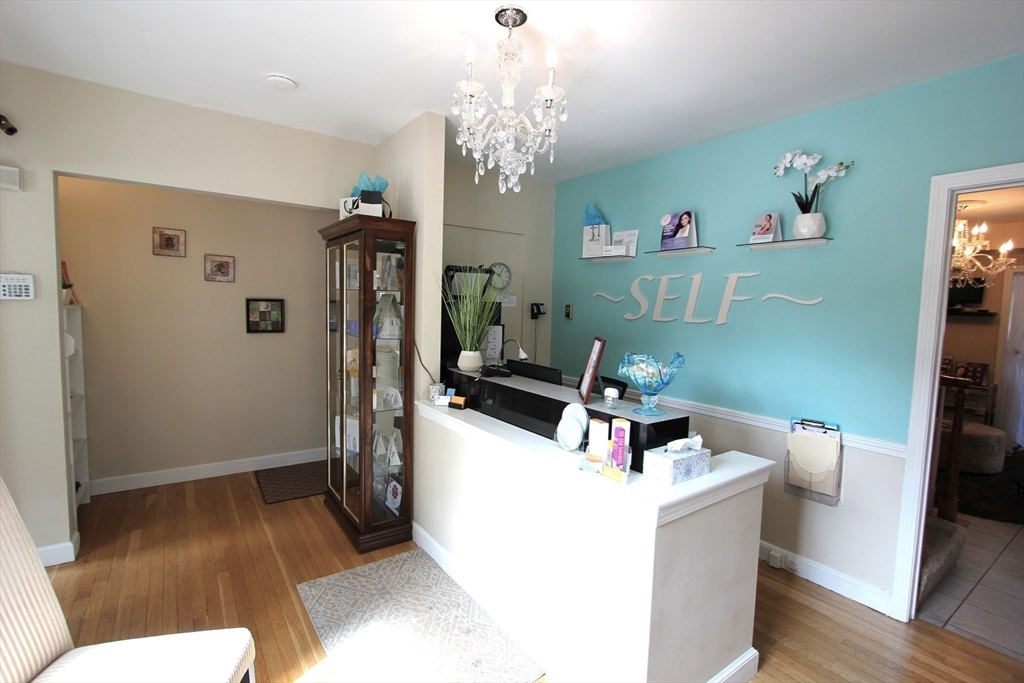 323 W Central St