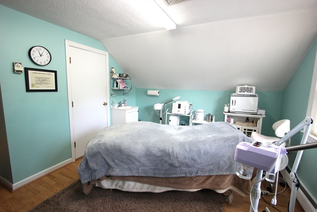323 W Central St