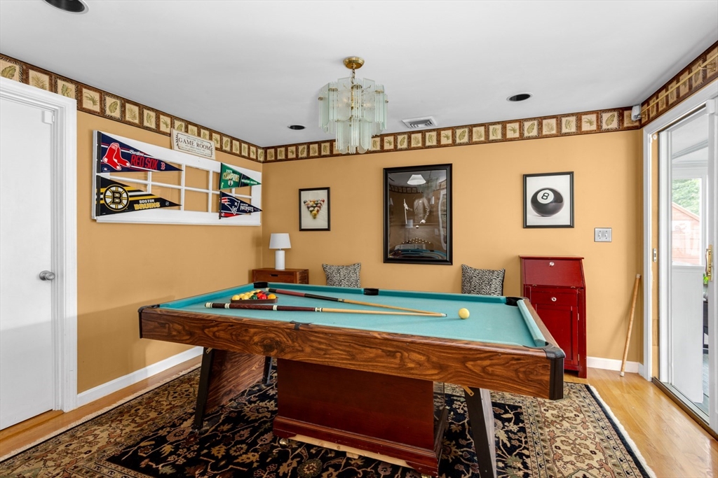 232 Bates Rd