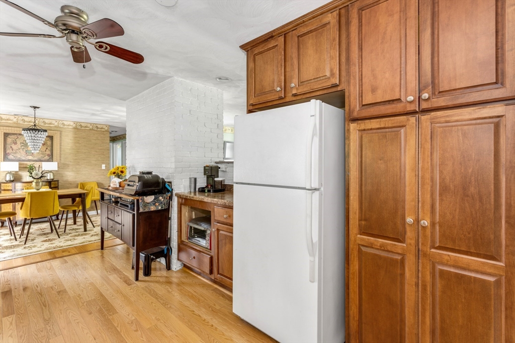 232 Bates Rd